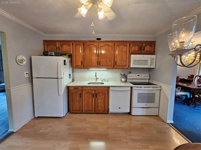 8 Laura Road, Monroe, NY 10950