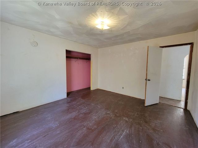 118 Lude Road, South Charleston, WV 25309