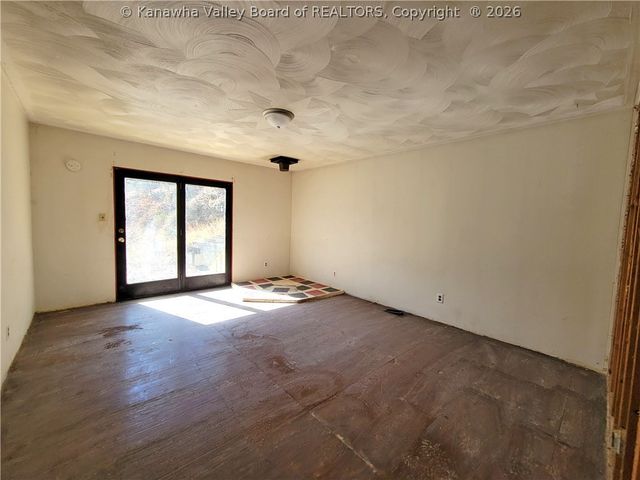 118 Lude Road, South Charleston, WV 25309