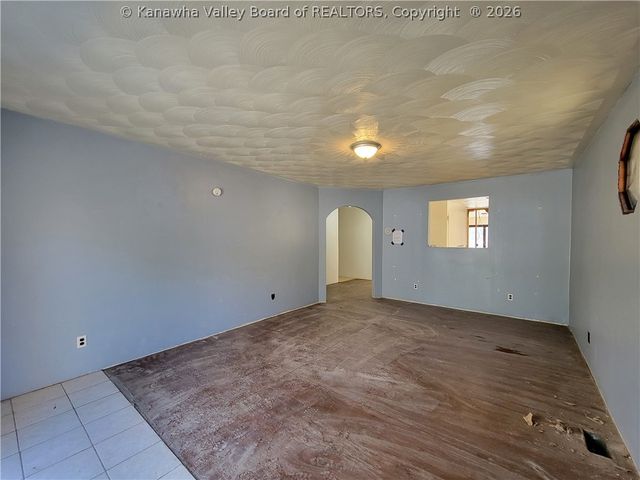 118 Lude Road, South Charleston, WV 25309