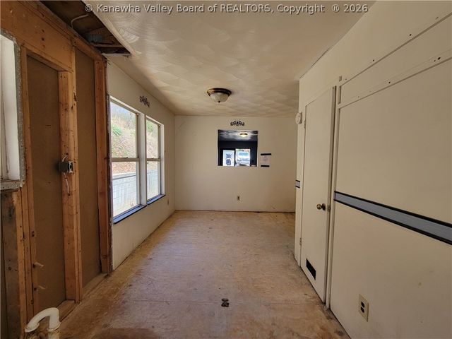 118 Lude Road, South Charleston, WV 25309