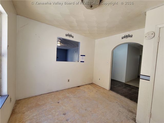 118 Lude Road, South Charleston, WV 25309
