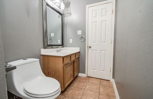 21606 Kings Bend Drive, Kingwood, TX 77339
