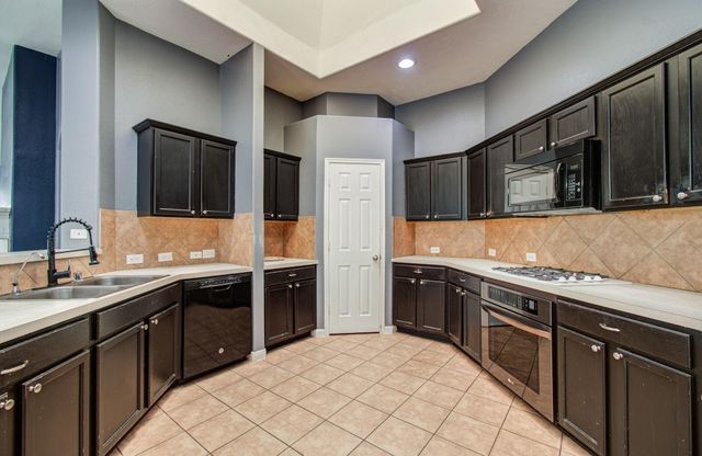 21606 Kings Bend Drive, Kingwood, TX 77339