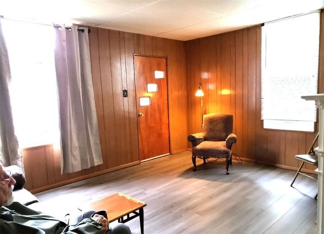 1107 N Jefferson St, New Castle, PA 16101