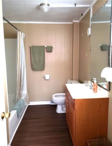 1107 N Jefferson St, New Castle, PA 16101