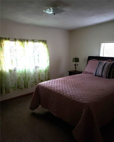 1107 N Jefferson St, New Castle, PA 16101