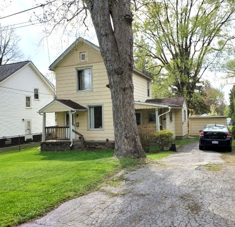 1107 N Jefferson St, New Castle, PA 16101