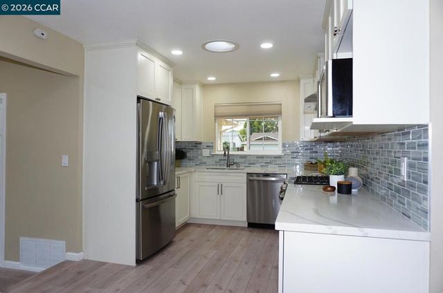 3474 3474 Woodside Ln, San Jose, CA 95121