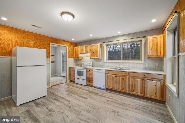 324 OLD WAGON RD, Luray, VA 22835