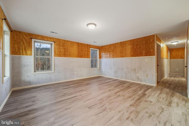 324 OLD WAGON RD, Luray, VA 22835