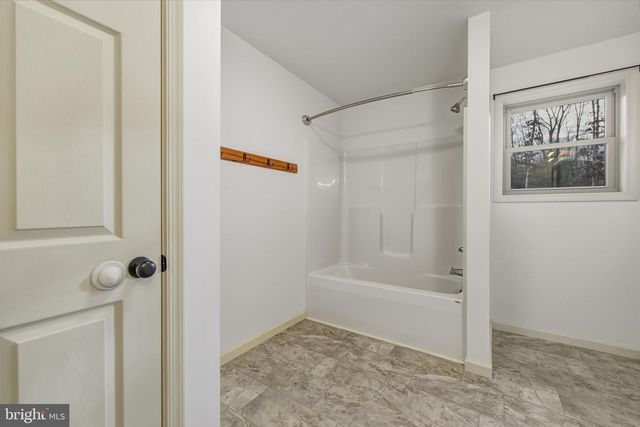 324 OLD WAGON RD, Luray, VA 22835