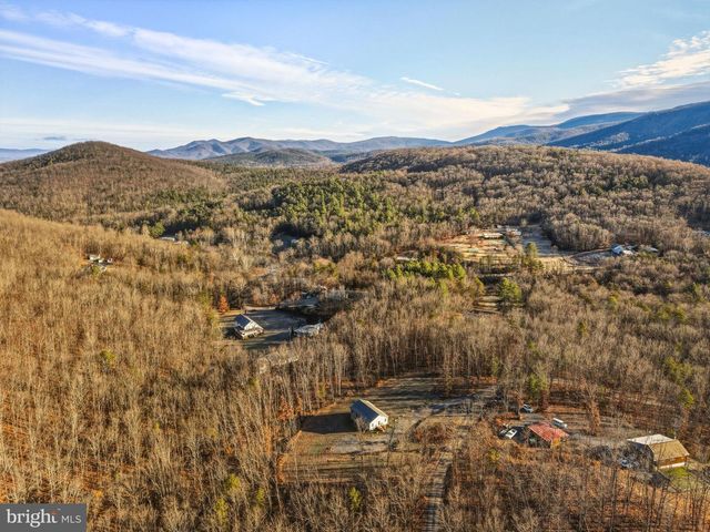 324 OLD WAGON RD, Luray, VA 22835