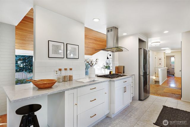 11715 12th Avenue NW, Seattle, WA 98177