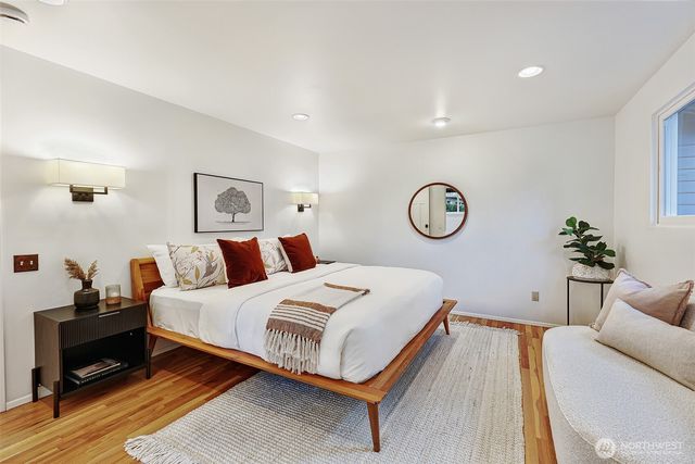 11715 12th Avenue NW, Seattle, WA 98177