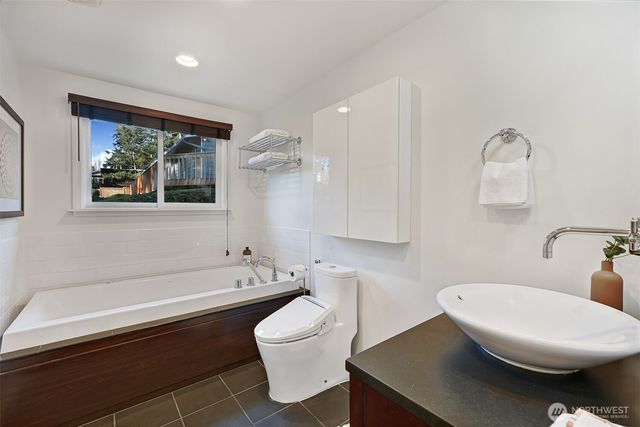 11715 12th Avenue NW, Seattle, WA 98177