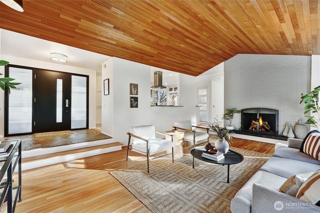 11715 12th Avenue NW, Seattle, WA 98177