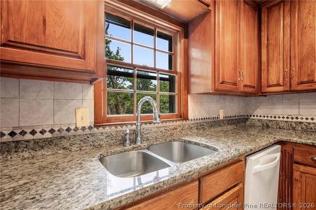906 W Rowan Street, Fayetteville, NC 28301
