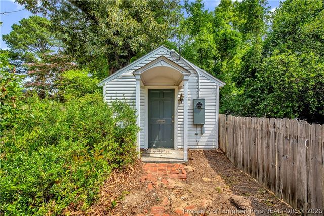 906 W Rowan Street, Fayetteville, NC 28301