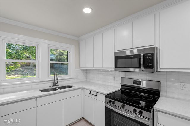 707 Huron Street, Shreveport, LA 71106