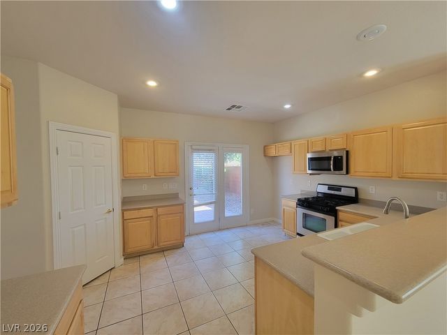8458 PICO RIVERA Avenue, Las Vegas, NV 89178