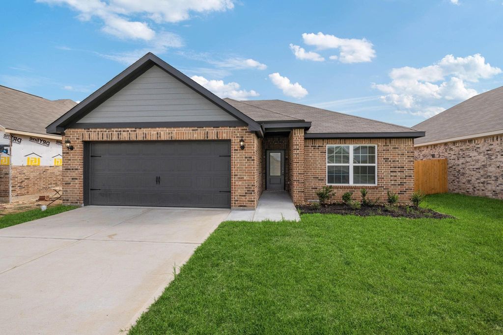 425 Sunny Highlands Drive, Katy, TX 77493