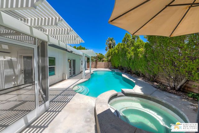 2220 N Paseo De Anza, Palm Springs, CA 92262