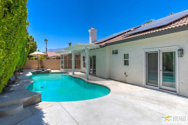 2220 N Paseo De Anza, Palm Springs, CA 92262