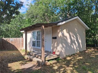 500 #B Nagle Street, College Station, TX 77840