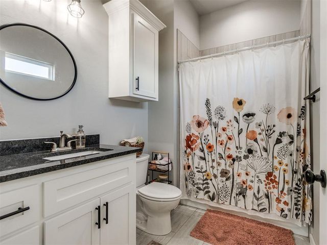 117 W Duane Drive, Mustang, OK 73064