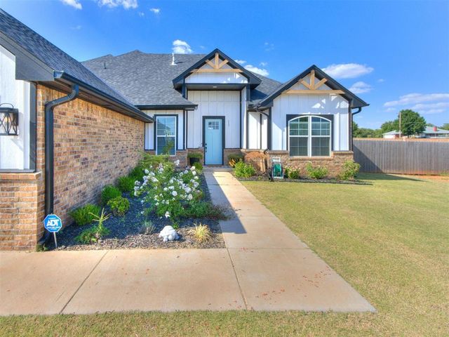 117 W Duane Drive, Mustang, OK 73064