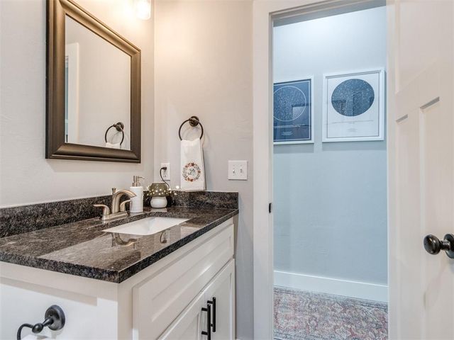 117 W Duane Drive, Mustang, OK 73064