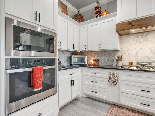 117 W Duane Drive, Mustang, OK 73064