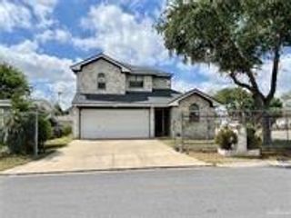 900 S 26 1/2 Street, Mcallen, TX 78501