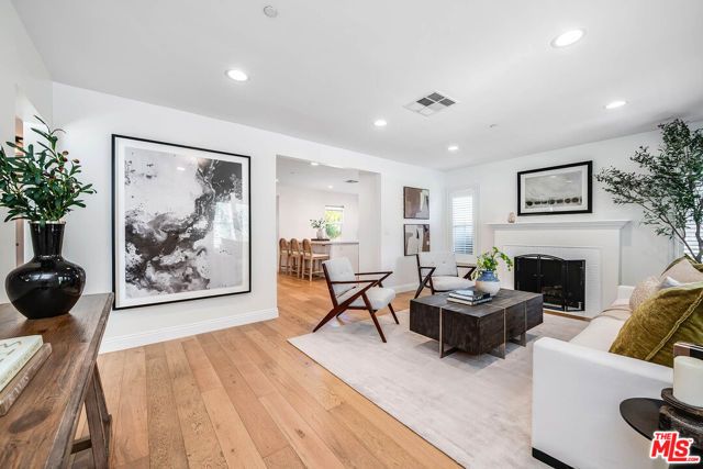 730 N Fairview Street, Burbank, CA 91505