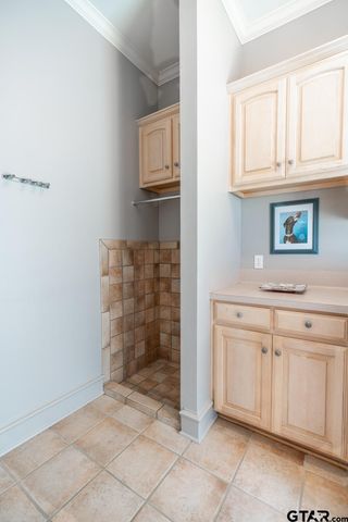 1520 Clubview Dr, Tyler, TX 75701