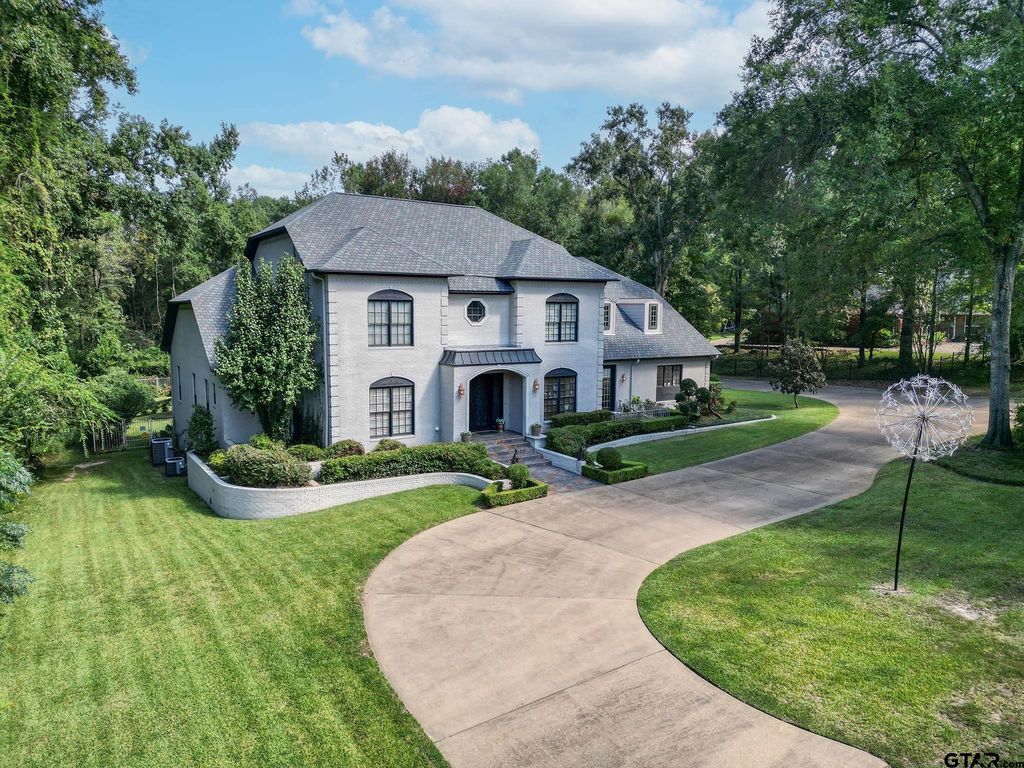 1520 Clubview Dr, Tyler, TX 75701