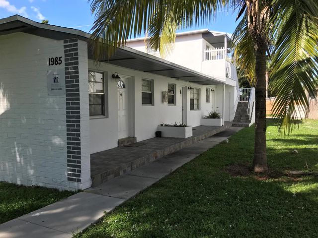 1985 NE 172nd Street, North Miami Beach, FL 33162
