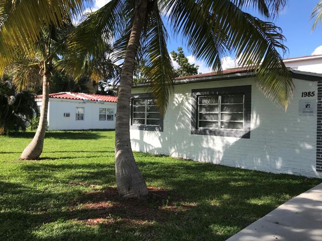 1985 NE 172nd Street, North Miami Beach, FL 33162