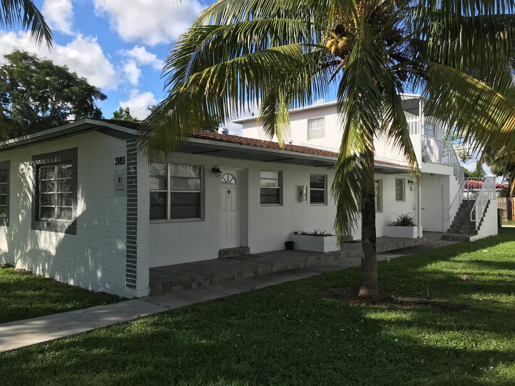 1985 NE 172nd Street, North Miami Beach, FL 33162