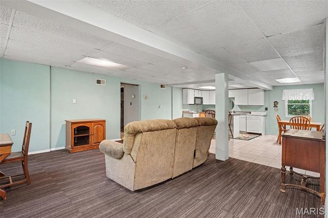 5072 Oak Tree Lane, House Springs, MO 63051