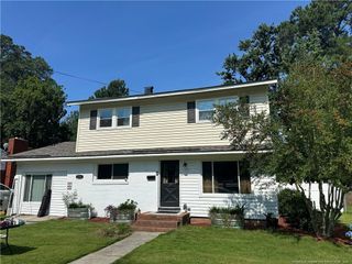 2201 RIVERWOOD Avenue, Lumberton, NC 28358