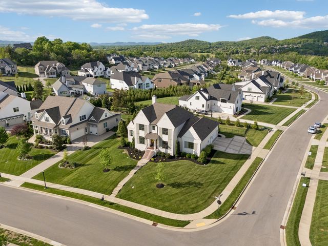 1866 Charity Dr, Brentwood, TN 37027