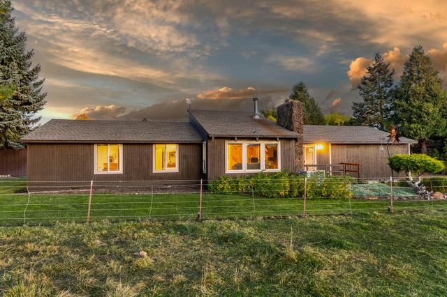 2522 NE Sunset View Lane, Prineville, OR 97754