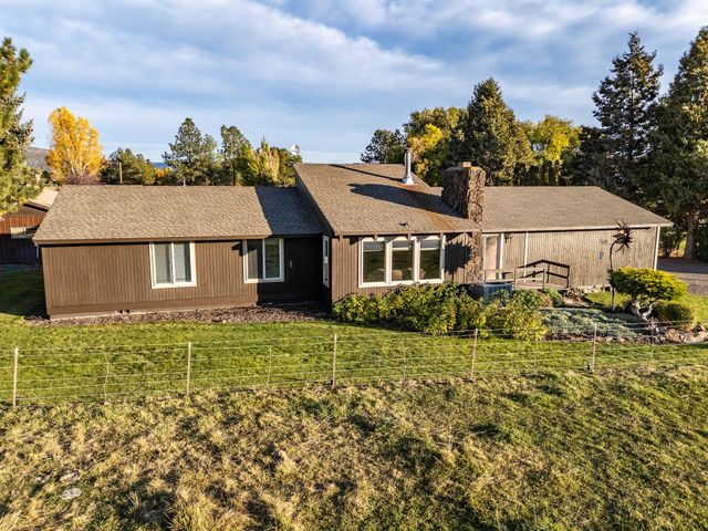 2522 NE Sunset View Lane, Prineville, OR 97754