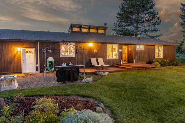 2522 NE Sunset View Lane, Prineville, OR 97754