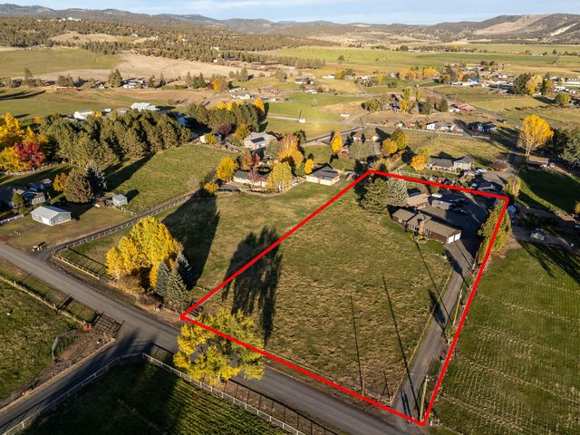 2522 NE Sunset View Lane, Prineville, OR 97754