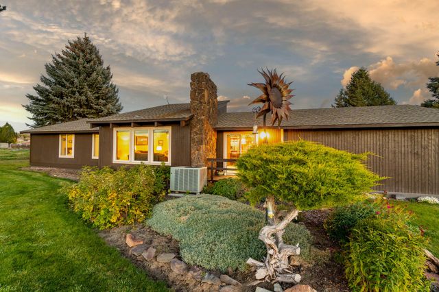 2522 NE Sunset View Lane, Prineville, OR 97754