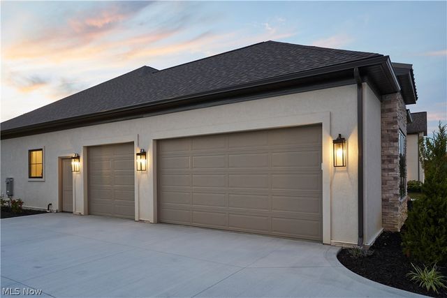 526 Sawgrass Drive, Fairlawn, OH 44333