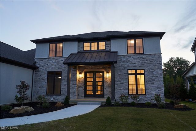 526 Sawgrass Drive, Fairlawn, OH 44333
